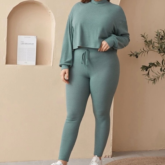 Neck Rib-Knit top and leggings set